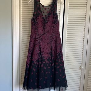 BCBGMAXAZRIA DRESS SIZE 8 *STUNNING*